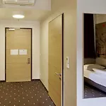 B&B Hotel Trier 酒店 *