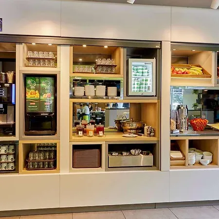 酒店 B&B Hotel Trier *