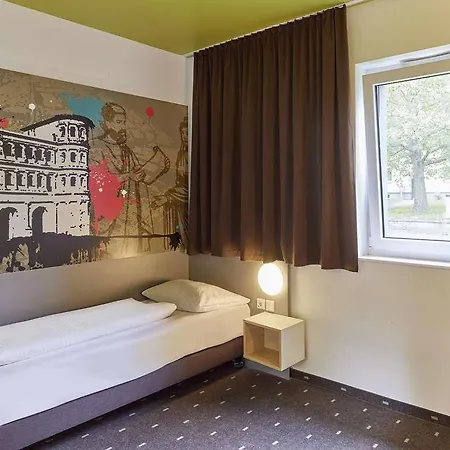 B&B Hotel Trier Отель