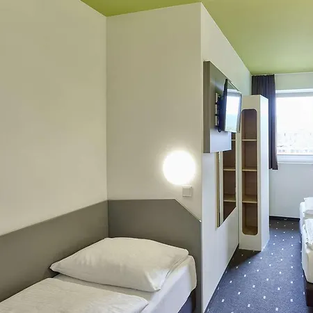B&B Hotel Trier Отель